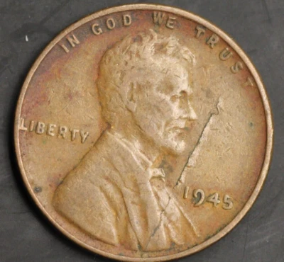 1947  Lincoln Wheat Cent Error Hinged Obverse Lamination - Image 1 of 3