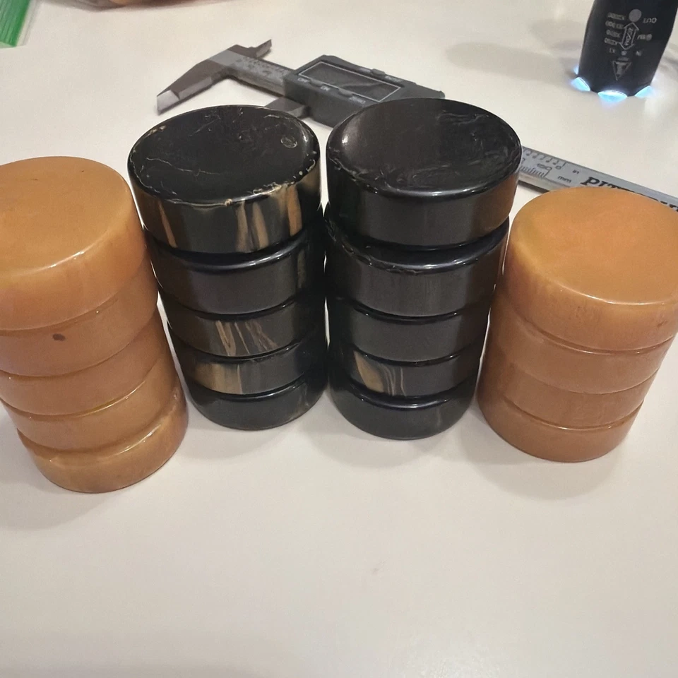 19VTG  Bakelite Catalin Backgammon Checkers Butterscotch &black yellow346Gr - Image 1 of 4