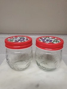 2 frascos de albañil de gelatina de vidrio en relieve de frutas Kerr de colección esculpidos tapas nuevas lata de 3" - Imagen 1 de 10