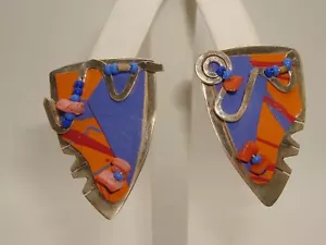 VINTAGE ARTISAN CRAFTED STERLING SILVER W/CORAL EARRINGS! UNIQUE ESTATE FIND - Picture 1 of 7