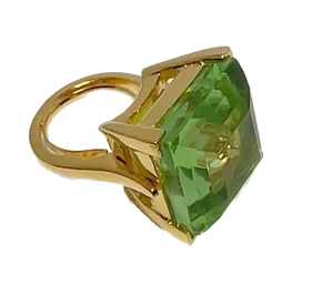 KENNETH JAY LANE, PERIDOT COLORED CRYSTAL SQUARE STATEMENT RING - Picture 1 of 9