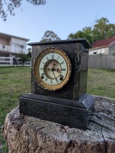 Anitque Mantle Clock - Picture 1 of 10