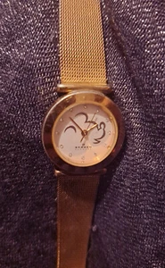 Skagen Disney Uhr Damen Mickey Mouse Rosegold mit Kristallen braucht neue Batterie - Bild 1 von 3