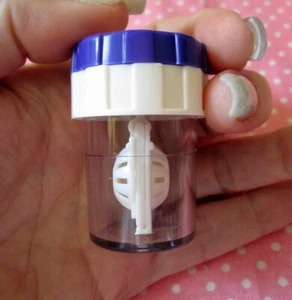 EIN Kontaktbecher für Kontakte - Kontaktaufbewahrungsbox - Drehdeckel - Einweichen  - Bild 1 von 3