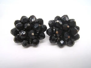 VINTAGE LAGUNA BLACK JET GLASS CLUSTER EARRINGS CLIP ON - Picture 1 of 5