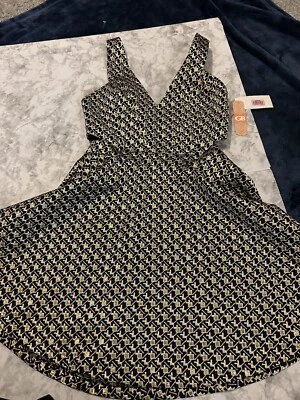 全新带标签 GB Gianni Bini 黑色金色镂空侧无袖迷你正装连衣裙 S 码 — 第 1/4 张图片