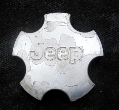 Center cap Hubcap 2002 03 04 Jeep Grand Cherokee 20 spoke 17" Wheel Rim - Imagem 1 de 2