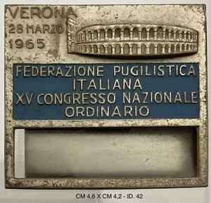 VERONA PUGILATO FEDERAZIONE PUGILISTICA ITALIANA DISTINTIVO CONGRESSO NAZ. 1965 - Imagen 1 de 6
