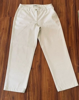 Womens L.L. Bean Straight Fit Khaki Pants Size 6 P - Image 1 of 3