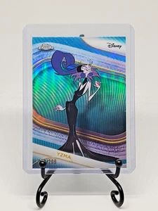 Yzma 2025 Topps Chrome Disney #24 Teal Refractor #/299 - Imagen 1 de 2