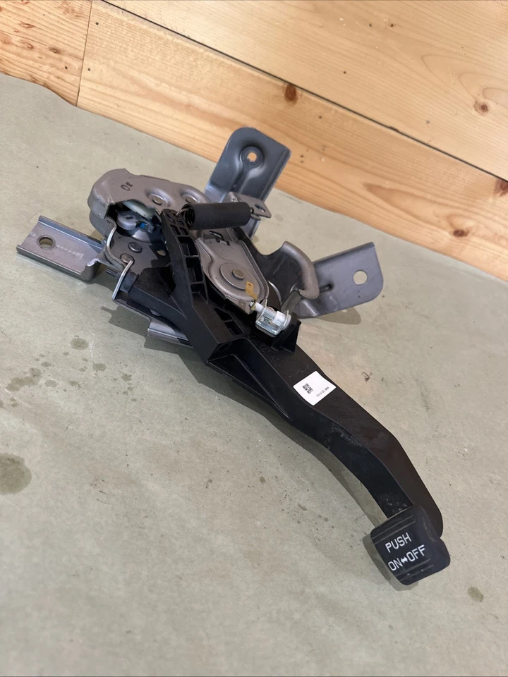16-21 Hyundai Tucson Parking Brake Control Lever Pedal Assembly OEM 59700-D3000 - Image 1 of 3