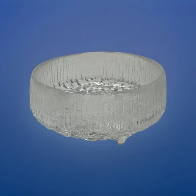 IITTALA ULTIMA THULE CUENCO CON PATAS DE CRISTAL 4". FINLANDÉS. Diseño Tapio Aktkala  Foto 1 de 4