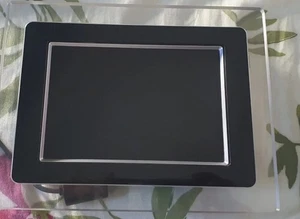 Philips Digital Photo Frame 7FF1M4 7" Inch With Interchangeable Frames - Picture 1 of 5