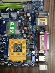 Gigabyte K7 TRITON GA-7VT600 1394 Socket 462/A AGP8X + XP2500 + 512 DDR Retro PC - Picture 1 of 19