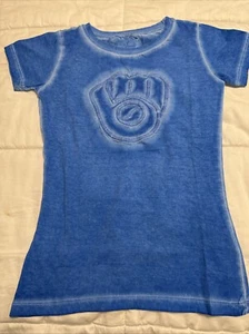 Red Jacket Milwaukee Brewers Faded Blue Women’s Tee Size Small NWOT  - Picture 1 of 4