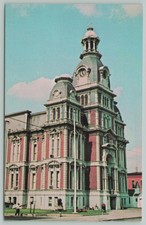 Van Wert Ohio~Van Wert County Court House~Standard Chrome Postcard