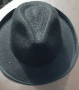 black felt hat - Picture 1 of 2