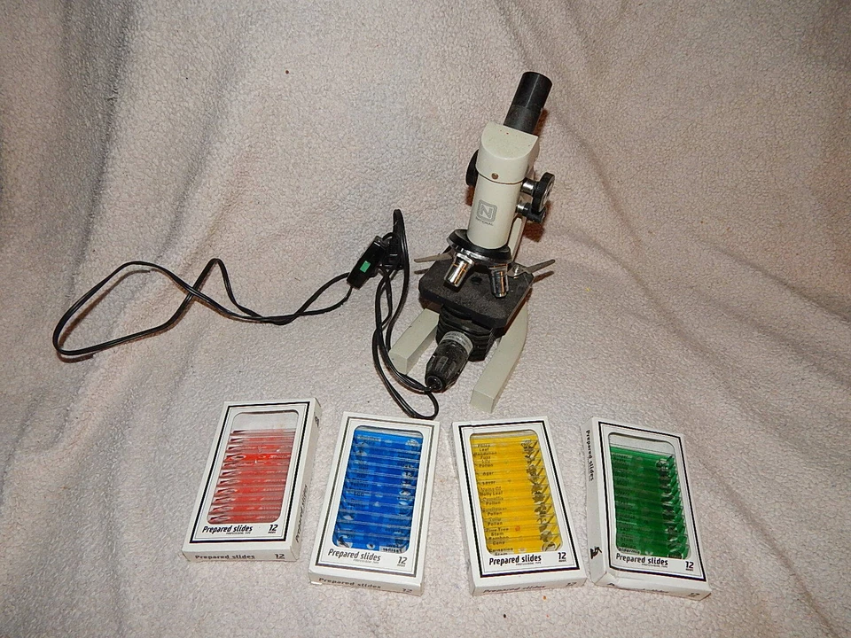 National Model 138 单筒显微镜 带 4x、10x 和 40x Objectives 48 张幻灯片 — 第 1/4 张图片