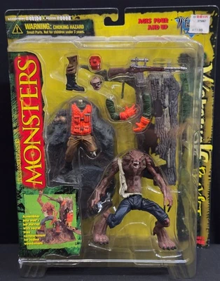 McFarlane Toys (1997) Monsters: Series One - Werewolf Playset - Image 1 of 4