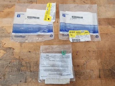 Новый из старых запасов оригинальный производитель GM лот из 3 фиксаторов топливопровода 12522917 - Изображение 1 из 4