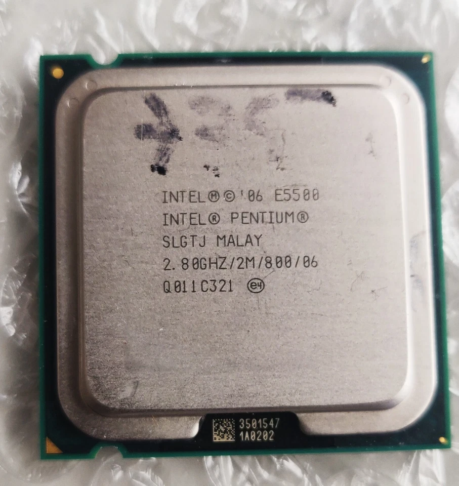 Intel Pentium Dual-Core E5500 2.80GHz 2-Core LGA775 Desktop CPU Processor SLGTJ - Image 1 of 1