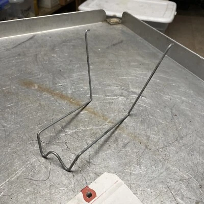 OEM GOOD USED CUB CADET 31PM2T6C710 SNOWBLOWER FUEL TANK SUPPORT 747-10470 - Image 1 of 2