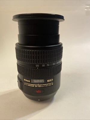 Lente asférica Nikon AF-S NIKKOR 24-120 mm 1:3,5-5,6 G VR ED SWM VR ED IF Japón Foto 1 de 4