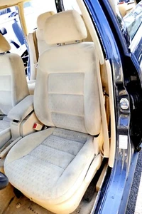 VW Passat 3BG 3B Sitz vorne links Fahrersitz sonnenbeige beige - Bild 1 von 2