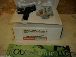 HONEYWELL CP980E 1060 CP980E1060 VELOCITROL CONTROLLER - Picture 1 of 1