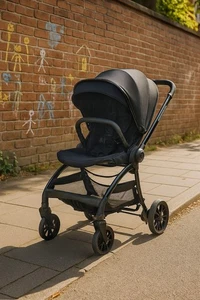 Junior Jones Aylo Baby Stroller in Rich Black Foldable Baby / Toddler Pushchair - Picture 1 of 11