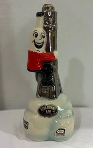Ezra Brooks Bourbon Whiskey Decanter Platinum Decoration - Picture 1 of 5