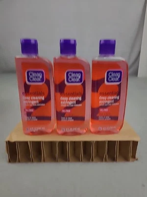 3x Clean & Clear Essentials Deep Cleaning Astringent Oil-Free 8 oz Old Formula - Image 1 of 4