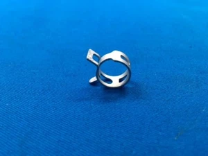 Dinli OEM 50cc - 150cc  F020196 FUEL HOSE CLIP - Picture 1 of 2