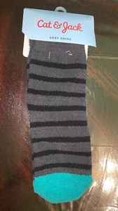 CAT & JACK Girls' 1 Pair Cozy Socks GREY & BLACK STRIPE/GREEN S(Shoe Sz 5.5-8.5) - Picture 1 of 4