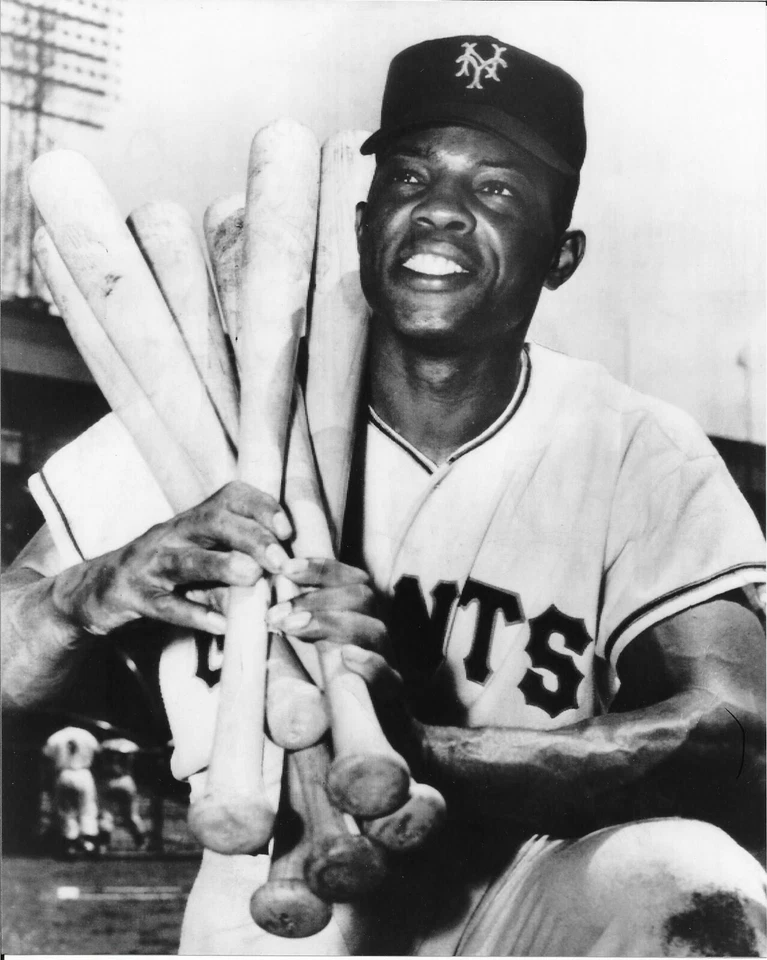 Willie Mays Photo New York Giants 8x10 Baseball Photo 1951-1973 Hall Of Fame MVP - Image 1 of 1