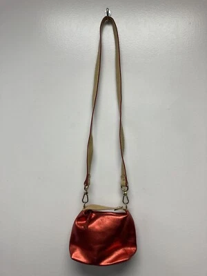 Bolso Bandolera Pequeño LAURA Di MAGGIO ITALY Cuero Rojo Metálico Foto 1 de 4