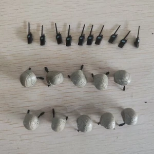20pcs GI Joe Accessory Combat Helmet & Phone for 4" General Hawk Figure - Picture 1 of 2