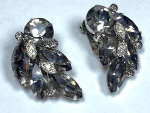 WEISS Vintage Silver Tone Clip Earrings Curved Leaf Smoky Stones - Picture 1 of 12