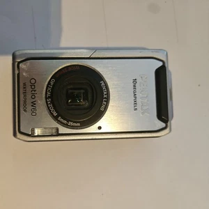 Pentax Optio W60 10MP Waterproof Camera - Picture 1 of 6