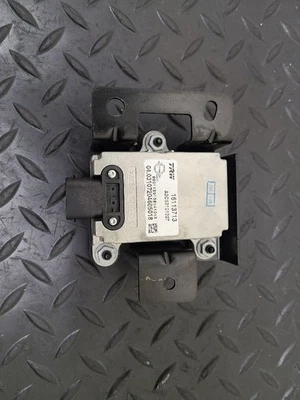 03-06 Cadillac Escalade Yaw Rate Stability Sensor OEM 15220053 - Image 1 of 3