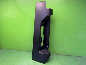 VAUXHALL VIVARO B  Mk2 X82 Left Rear Lamp surround moulding   93867916 14-19 - Picture 1 of 4