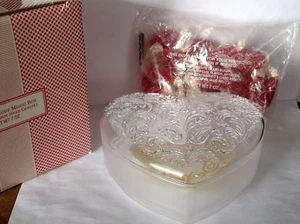 Avon Sweet Melody Music Box Clear Heart Container - Picture 1 of 3
