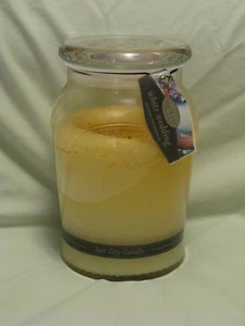 Salt City Candle 'White Wedding' 26oz Glass w/Lid RARE Beautiful Scent - Picture 1 of 5