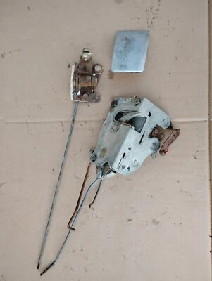 Manija de puerta de pasajero derecho pestillo mecánico 73 Dodge Truck D100 Foto 1 de 4