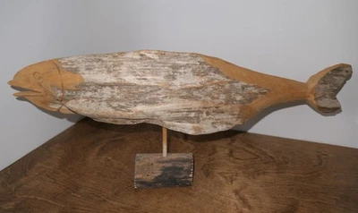 Pez grande tallado en madera a la deriva - Pez azul en soporte firmado por el artista 20" Foto 1 de 4