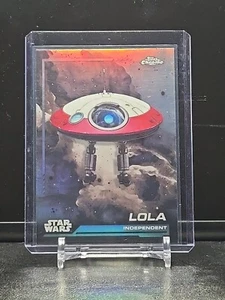 2024 Topps Chrome Star Wars #76 rifrattore cromato Lola - Foto 1 di 2