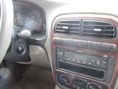 Задний фонарь водителя для седана монтируется на четверть панели подходит для 00-02 SATURN L SERIES 187412 - Изображение 1 из 4