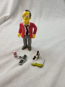 Gil The Salesman The Simpsons WOS World Of Springfield Figure Complete Playmates - Picture 1 of 3
