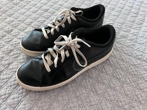 Nike Women’s Black Shoes Size 7.5 - Picture 1 of 6