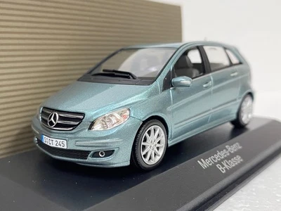 Minichamps Mercedes Benz B Klasse class W245 diecast 1:43 scale model car - Image 1 of 4